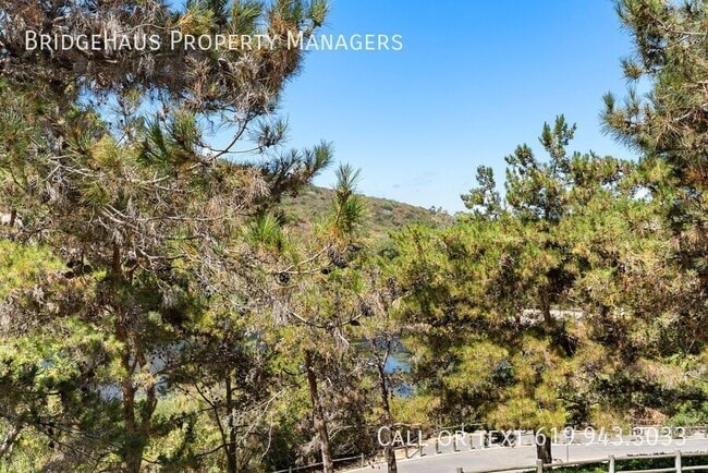 Building Photo - 958 Mendocino Dr