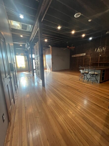 Open Concept - 921 Broad St