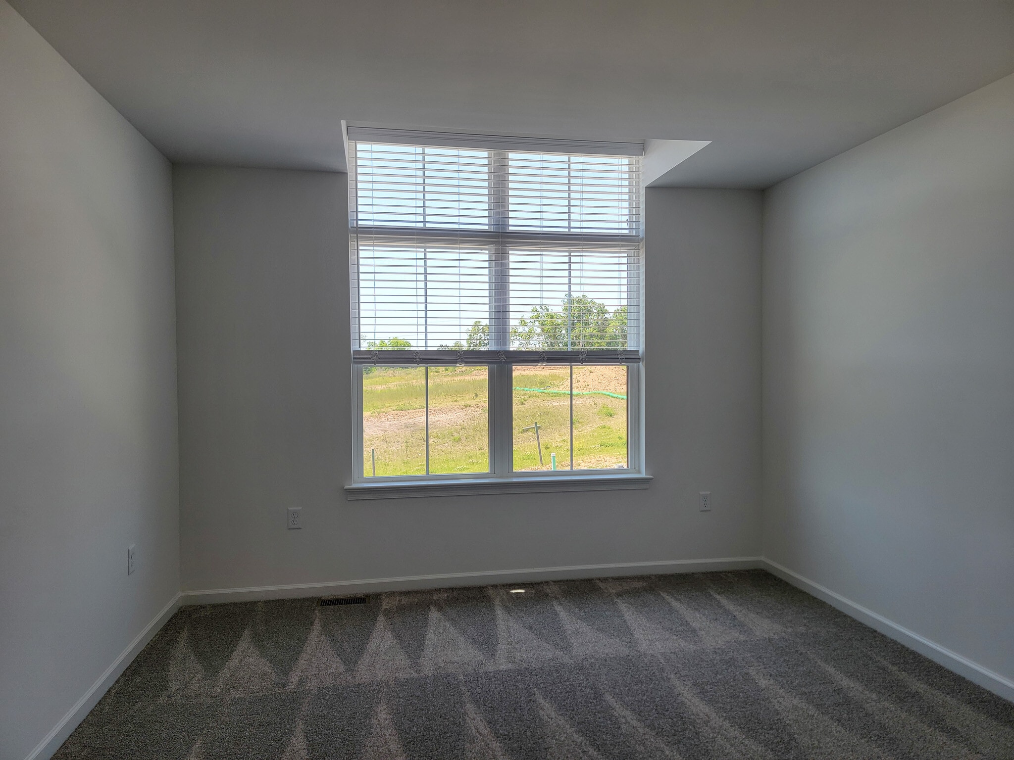 Building Photo - 2133 S Autumn Chase Dr