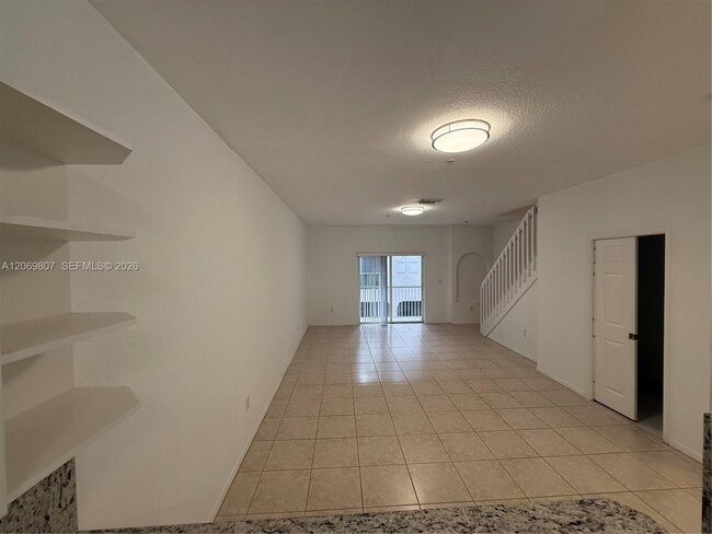 Building Photo - 5620 NW 114th Path