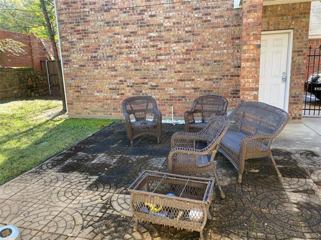 Building Photo - 207 Colonial Ln