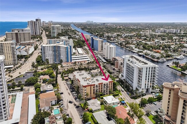 Building Photo - 400 N Riverside Dr