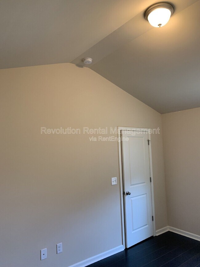 Building Photo - 1277 Image X-ing