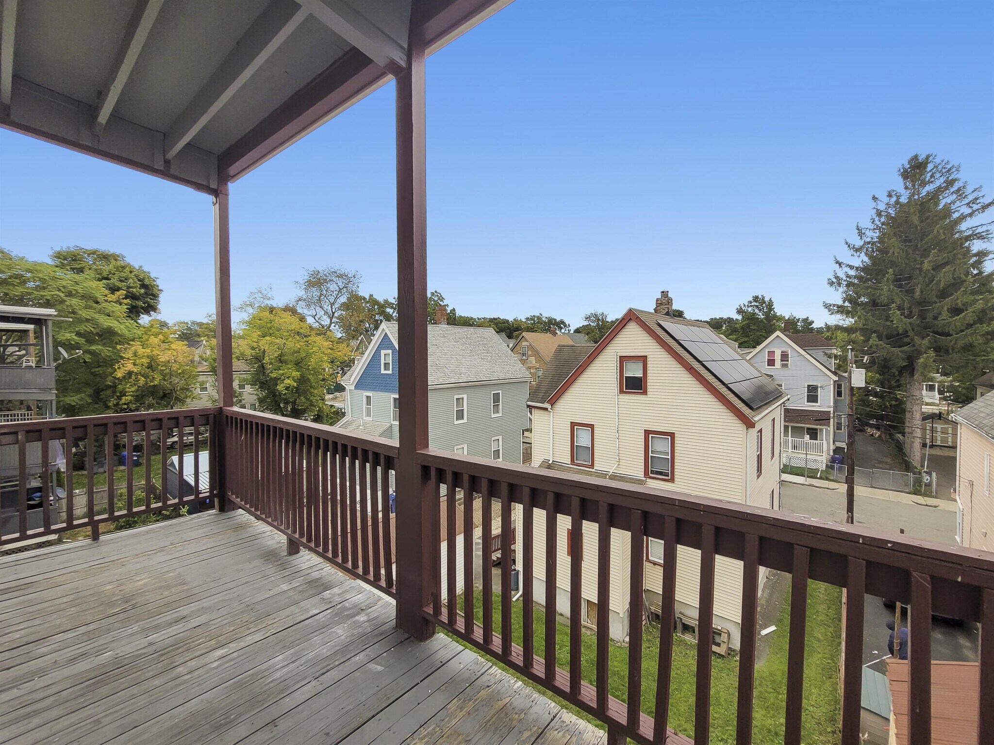 Building Photo - 108 Callender St