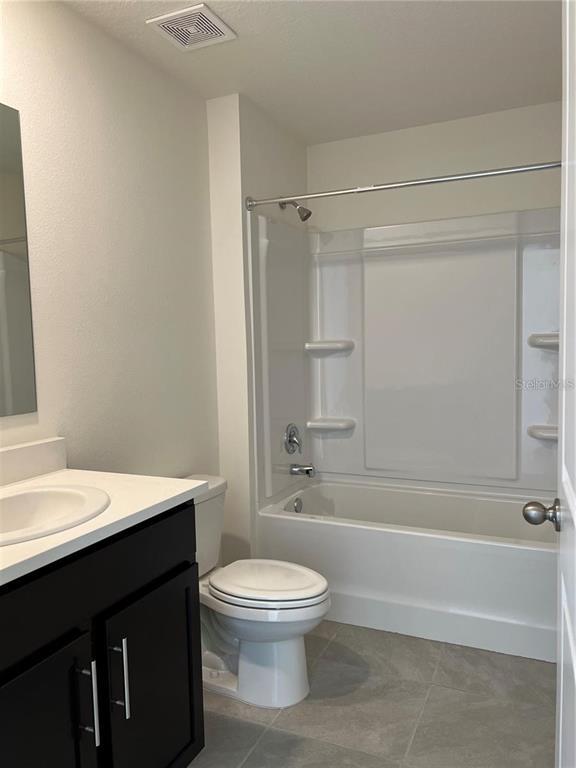 Building Photo - 378 SE 66th Ct