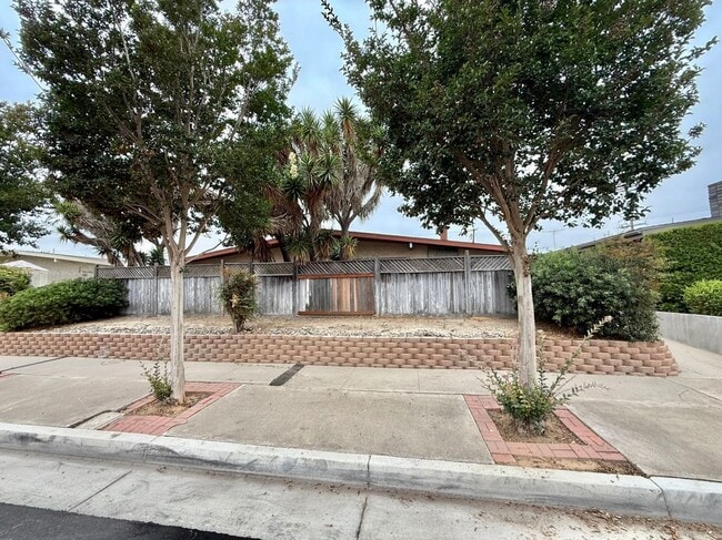 Primary Photo - 412 Ford Rd