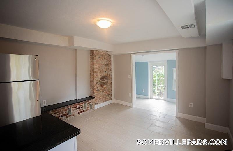 Building Photo - 60 Atherton St