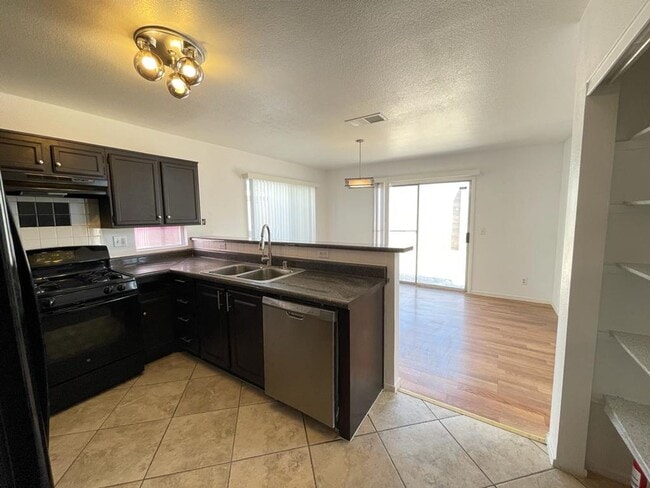 Building Photo - 5730 Coleridge Way