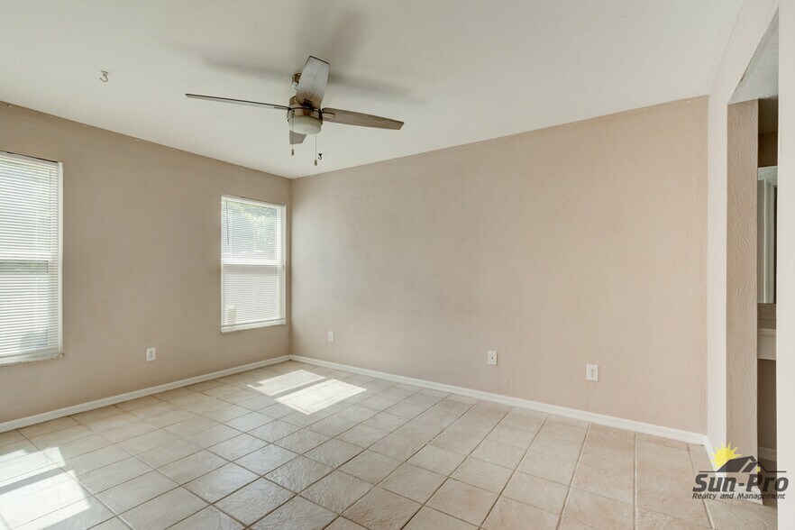 Building Photo - 1126 Hermitage Ct