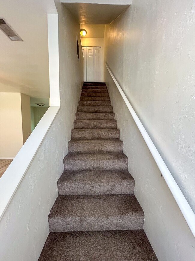 Building Photo - 5283 SW 97th Way