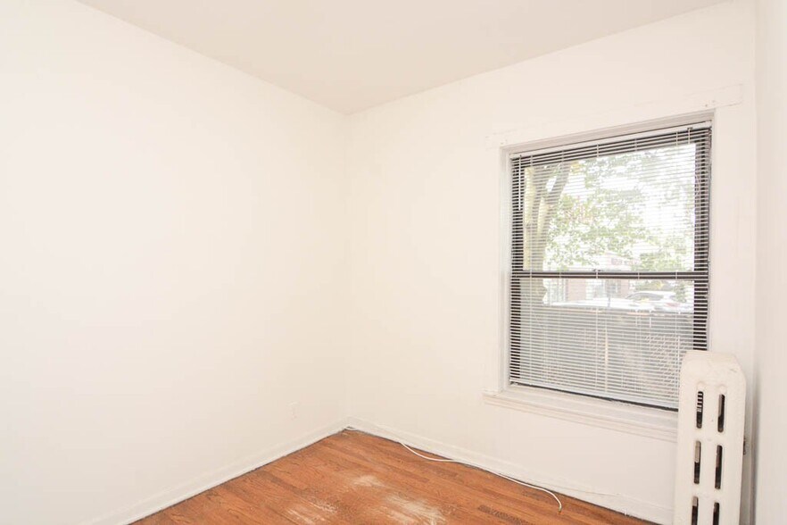 Building Photo - 3036 N Halsted St