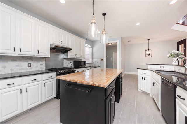 Building Photo - 1687 Sandstone Dr