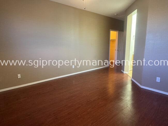 Building Photo - 39826 N Mill Creek Ct