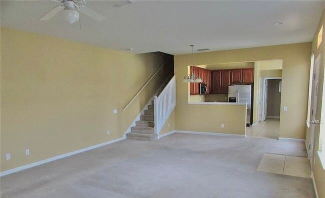 Building Photo - Beautiful 3 Bed 2.5 Bath Gated Townhome fo...