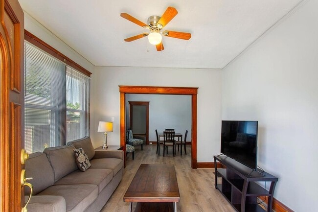 Building Photo - 7255 Osceola Dr