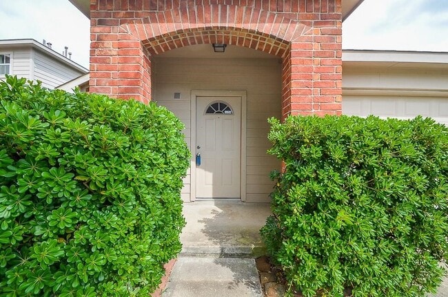 Building Photo - 7306 Cypress Pr Dr