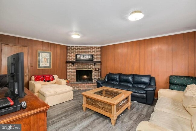 Building Photo - 1804 Billman Ln