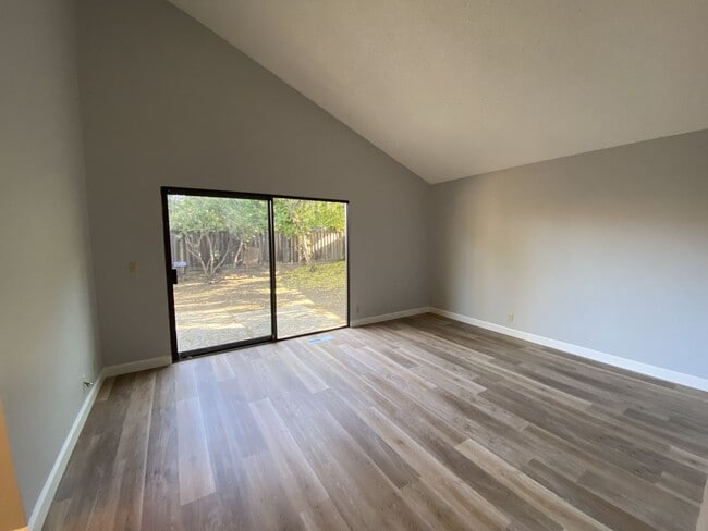 Building Photo - ALMADEN VALLEY - Spacious single story home with fenced yard, great location