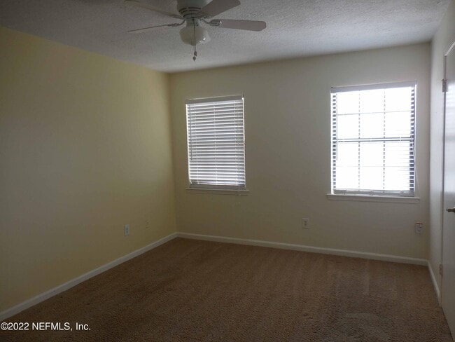 Building Photo - 2074 2nd St S