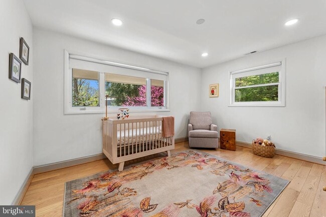 Building Photo - 2820 Ellicott St NW