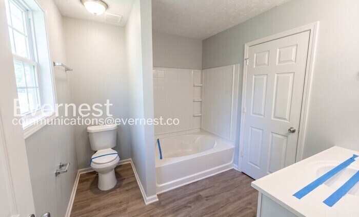 Building Photo - 3868 Leyland Dr