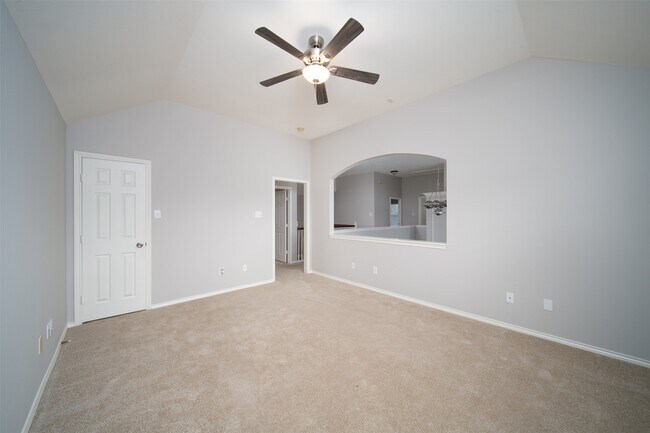 Building Photo - 3627 Midland Dr