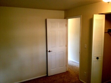 Building Photo - 4 Bedroom, 2 Bathroom House with Large Fenced Backyard, New Vinyl Plank Flooring, Granite Counter...