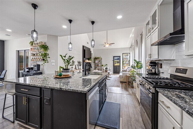 Building Photo - 20323 Rainflower Bay Ln