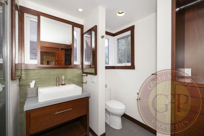 Building Photo - Potrero Hill - 3 BR, 2.5 BA House 1,388 Sq. Ft. - 3D Virtual Tour, Large Private Yard
