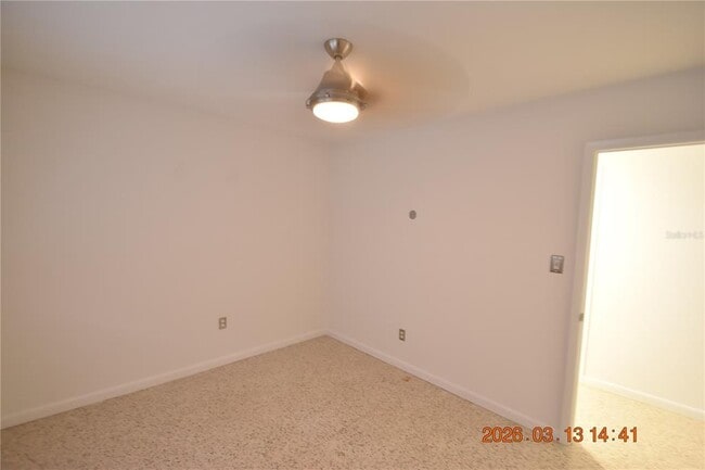 Building Photo - 528 Suwanee Cir