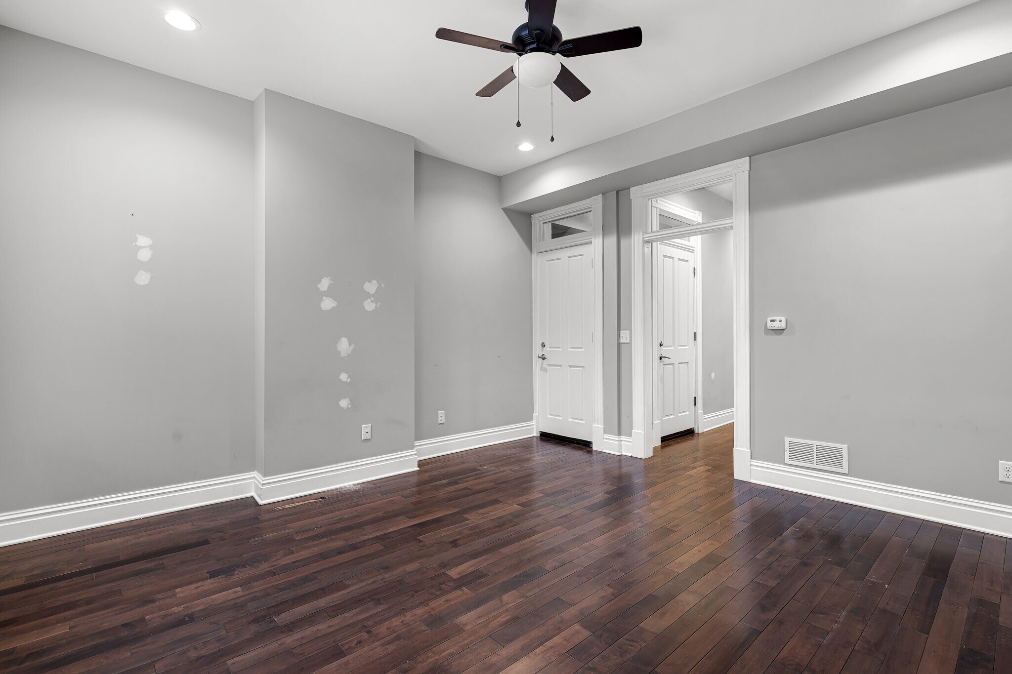 Building Photo - 2111 Menard St