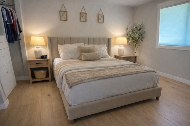 Building Photo - 2028 N Havichur Loop