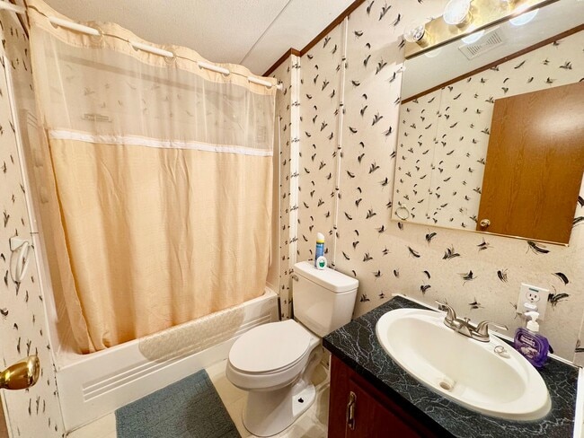 Building Photo - Life Just Got Better.-Short Term Rental