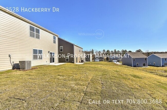 Building Photo - 3528 Hackberry Dr