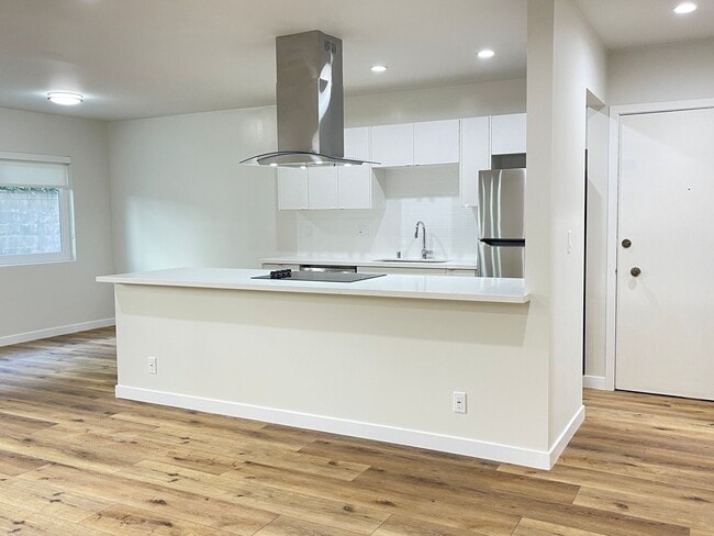 Primary Photo - 1835 CAMDEN AVE. LP