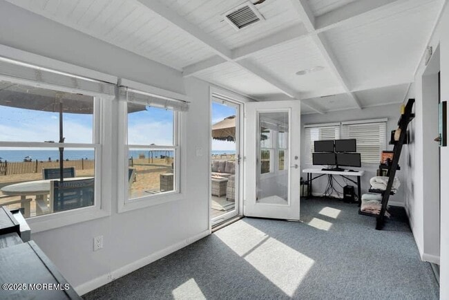 Building Photo - 117 Beach Front