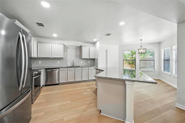 Building Photo - 5236 Blue Cir