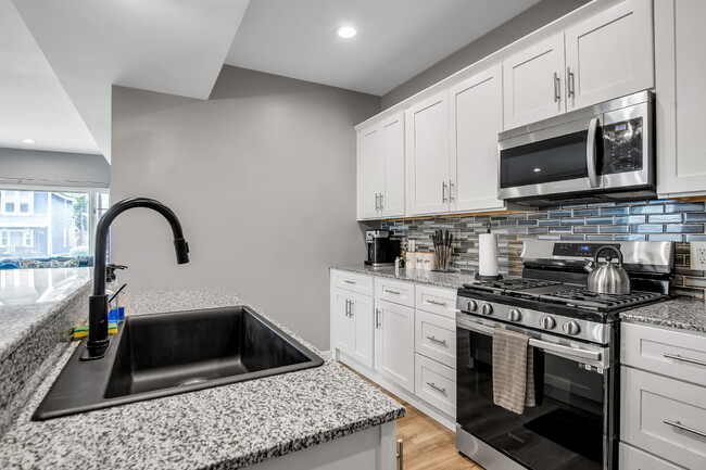 Building Photo - Furnished 4-Bedroom Single-Family Home on Buffalo’s West Side