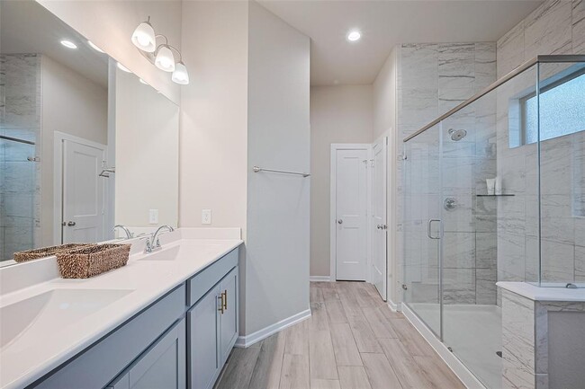 Building Photo - 7031 House Wren Ct