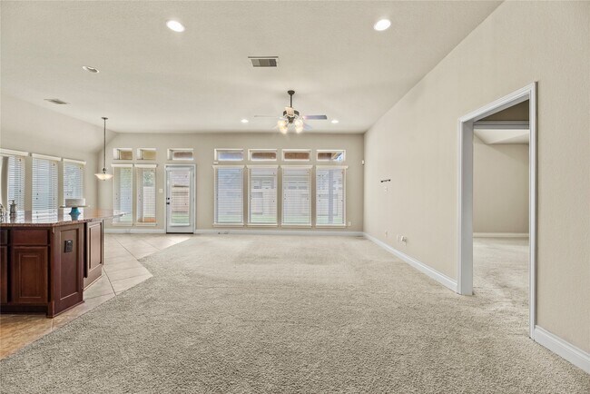 Building Photo - 5335 Stoneridge Ct