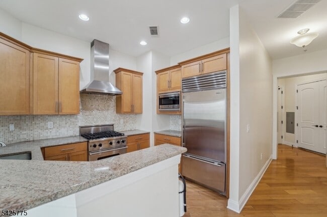 Building Photo - 1212 The Plaza