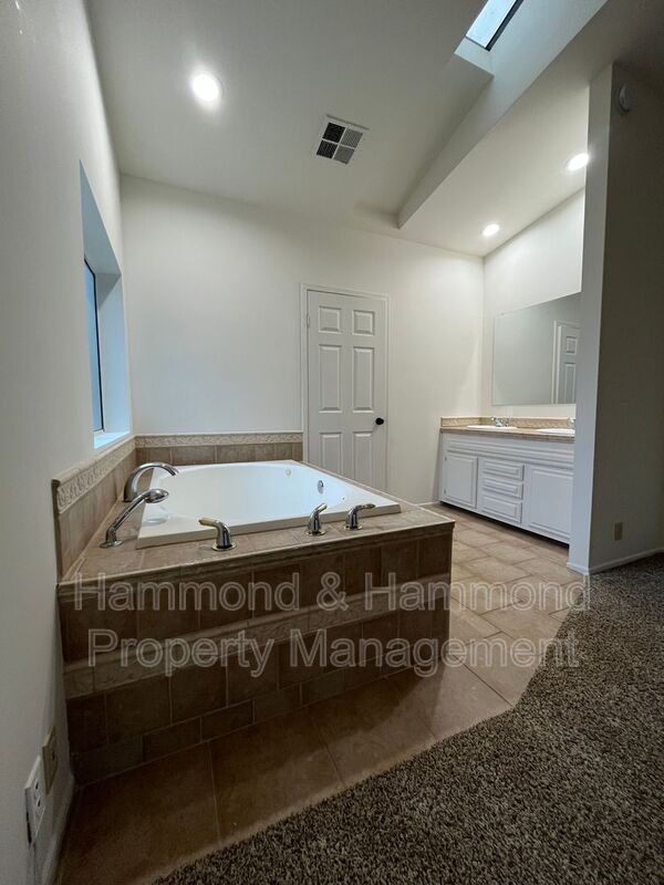 Building Photo - 161 Heavenly Valley Rd