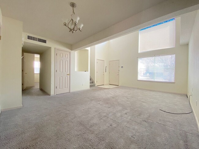 Building Photo - West El Paso 5bed Refrig A/C Home