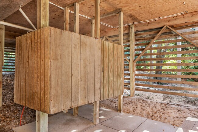 Building Photo - 39312 Angelfish Rd