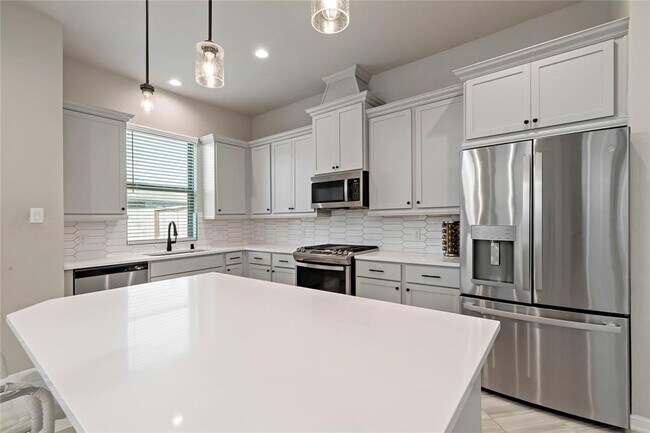 Building Photo - 4906 Carranza Ct