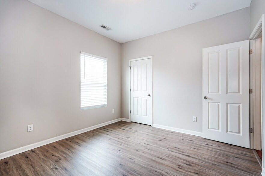 Building Photo - 4001 Blue Mountain Cir