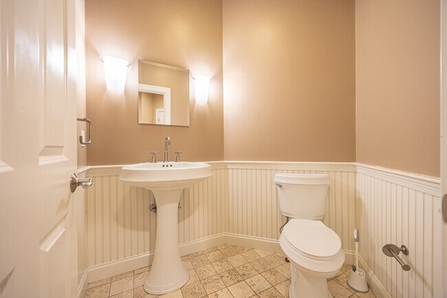 Building Photo - 27 Mellon Rd