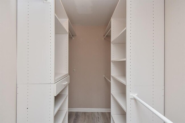 Building Photo - 12939 Westmere Dr