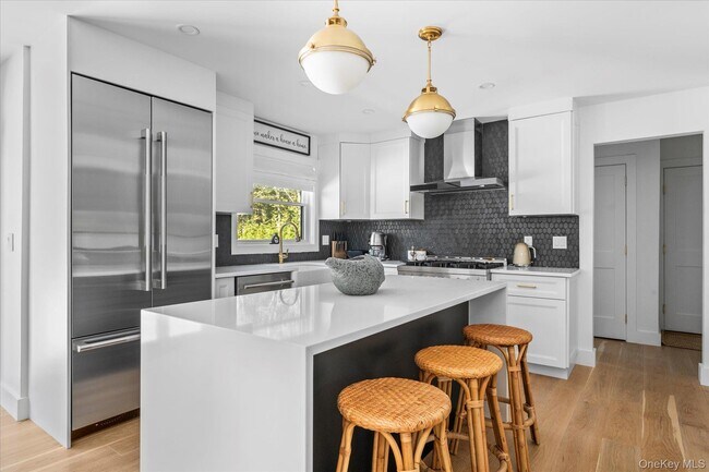 Building Photo - 805 Kayleighs Ct