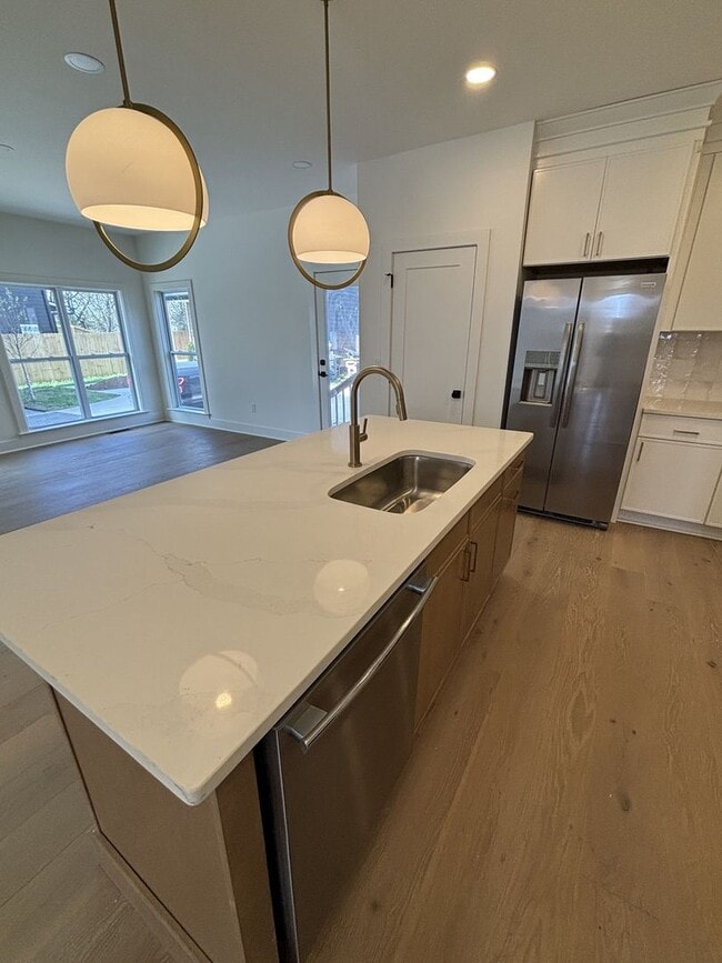 Building Photo - Brand-new 4-bedroom, 3.5-bath home
